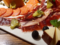 西(xī)班牙頂級美(měi)食——伊比利亞火(huǒ)腿